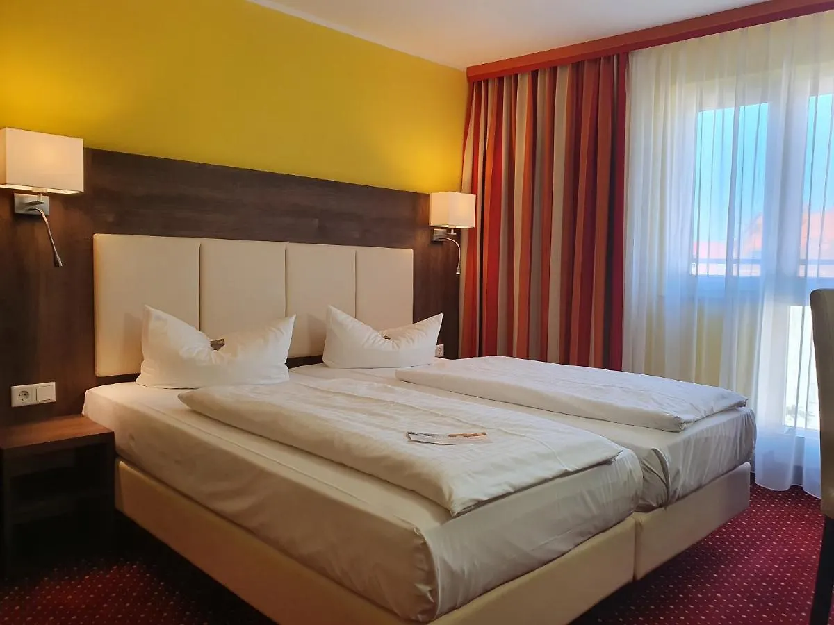 Invite Hotel Nuernberg City 3*, Nuremberg